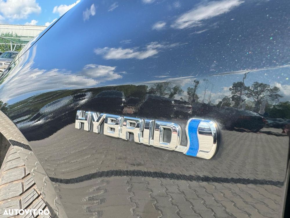 Toyota Corolla 1.8 HSD Dynamic - 11