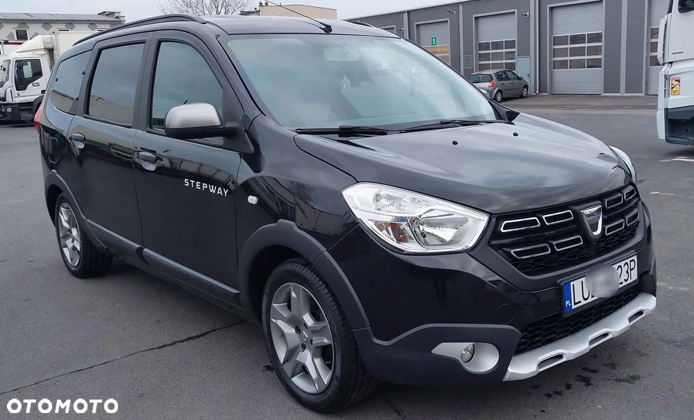 Dacia Lodgy TCe 115 Stepway - 3
