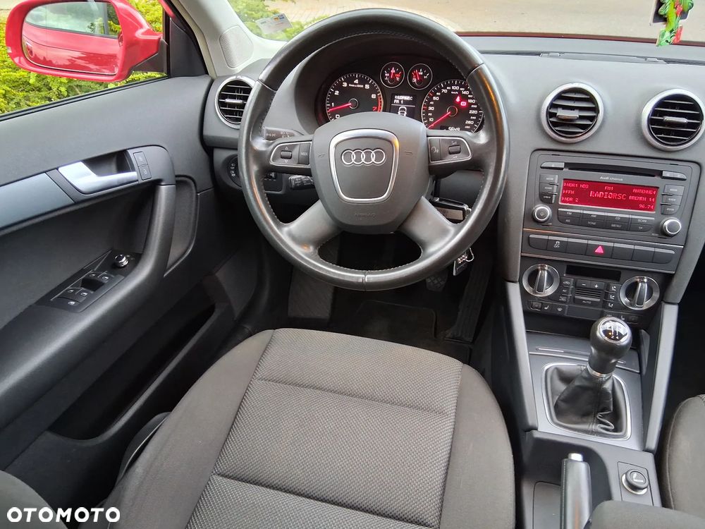 Audi A3 Sportback 1.6 Attraction - 25