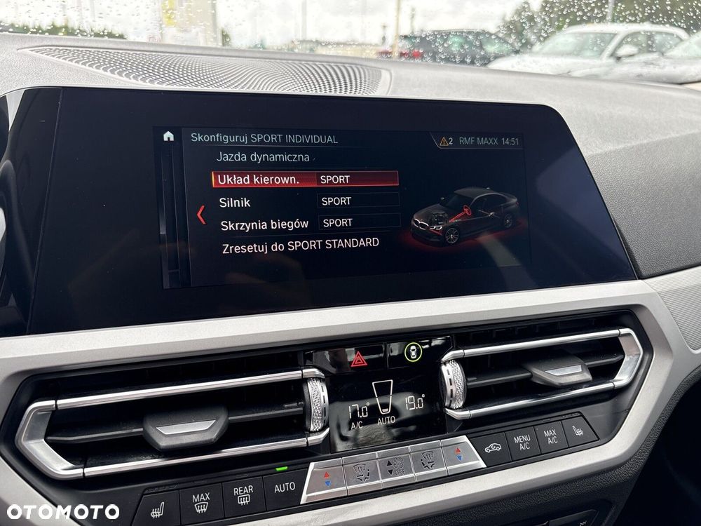 BMW Seria 3 318i - 24