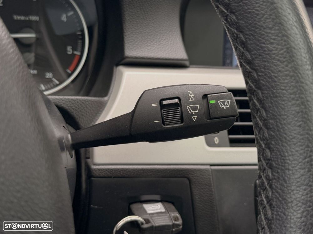 BMW 320 d Navigation - 34