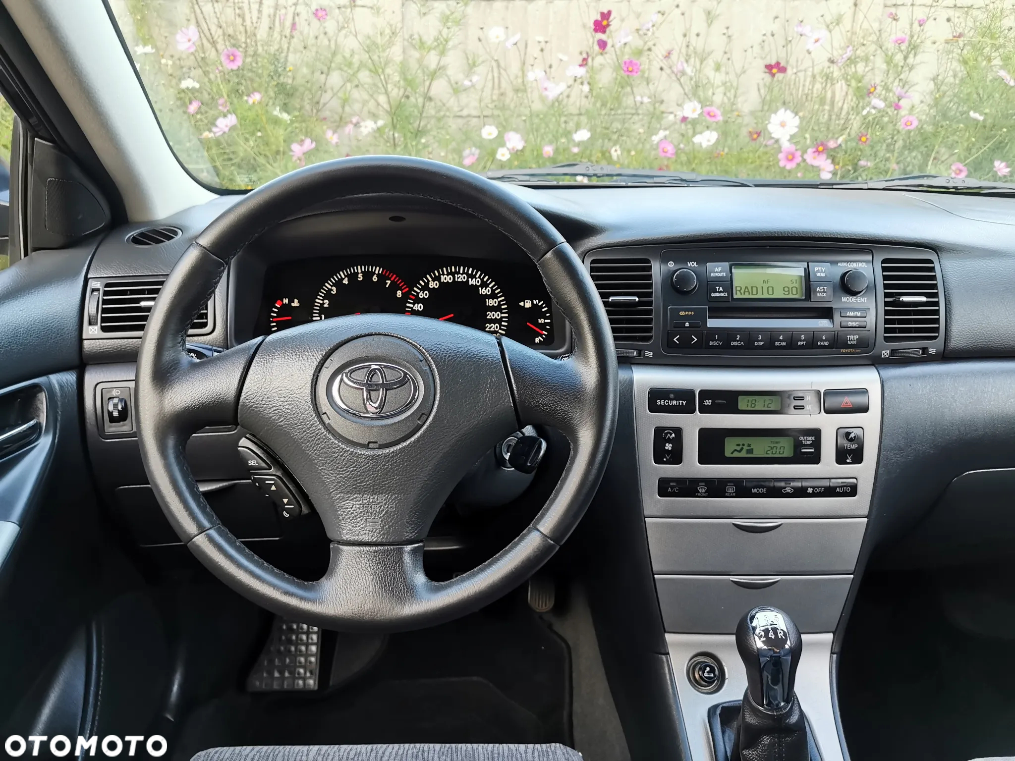 Toyota Corolla 1.6 VVT-i Sol - 23