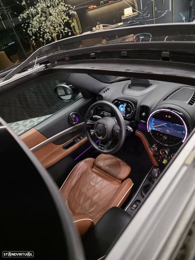 MINI Countryman Cooper SE ALL4 Yours Auto - 4