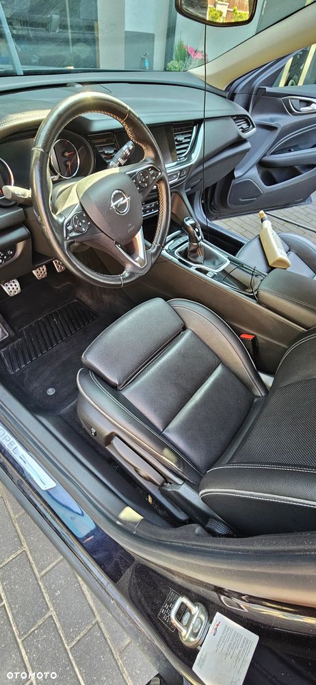 Opel Insignia - 2