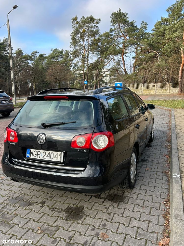 Volkswagen Passat 2.0 TDI Comfortline - 14
