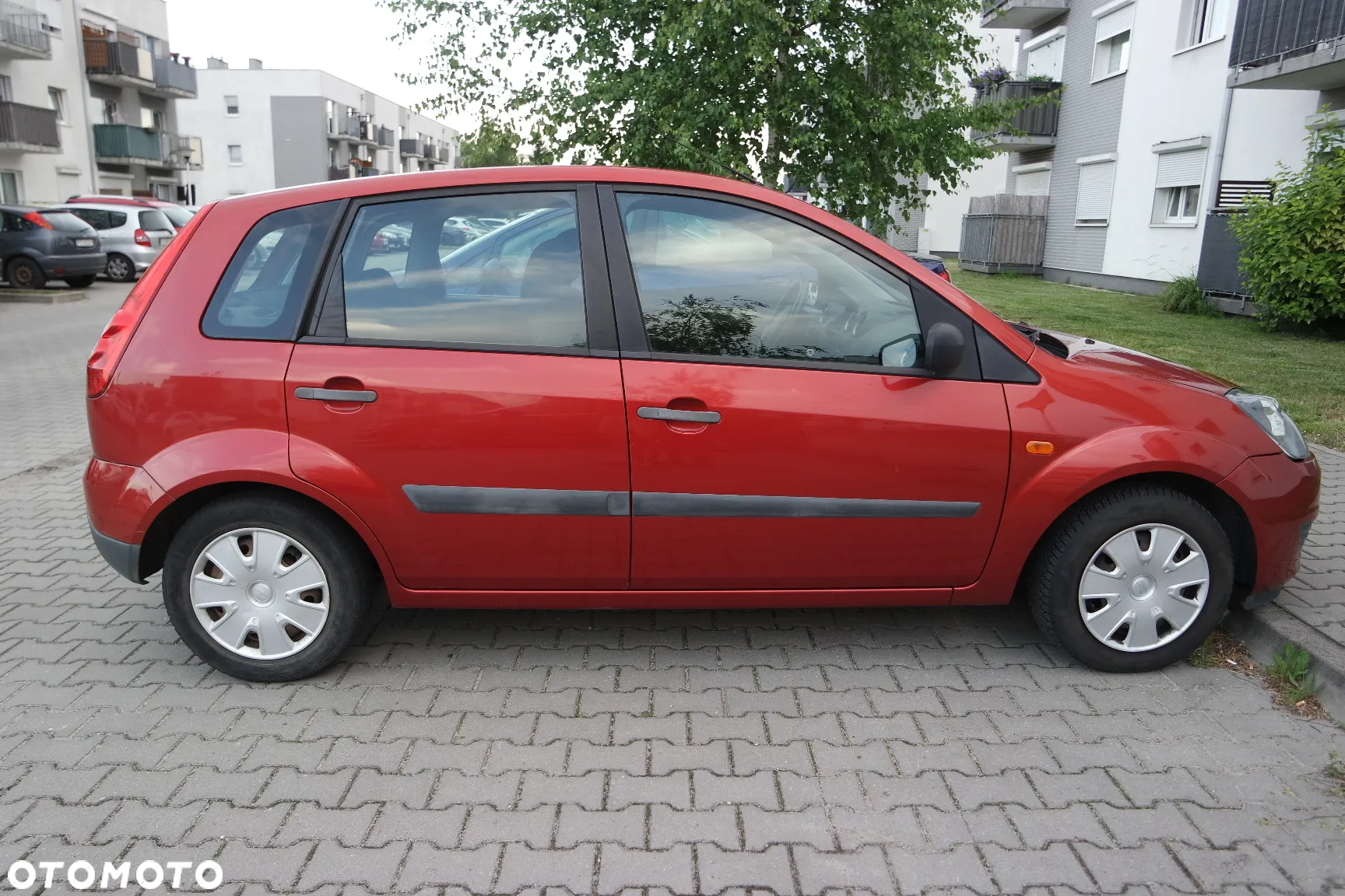 Ford Fiesta 1.3 Ambiente - 2