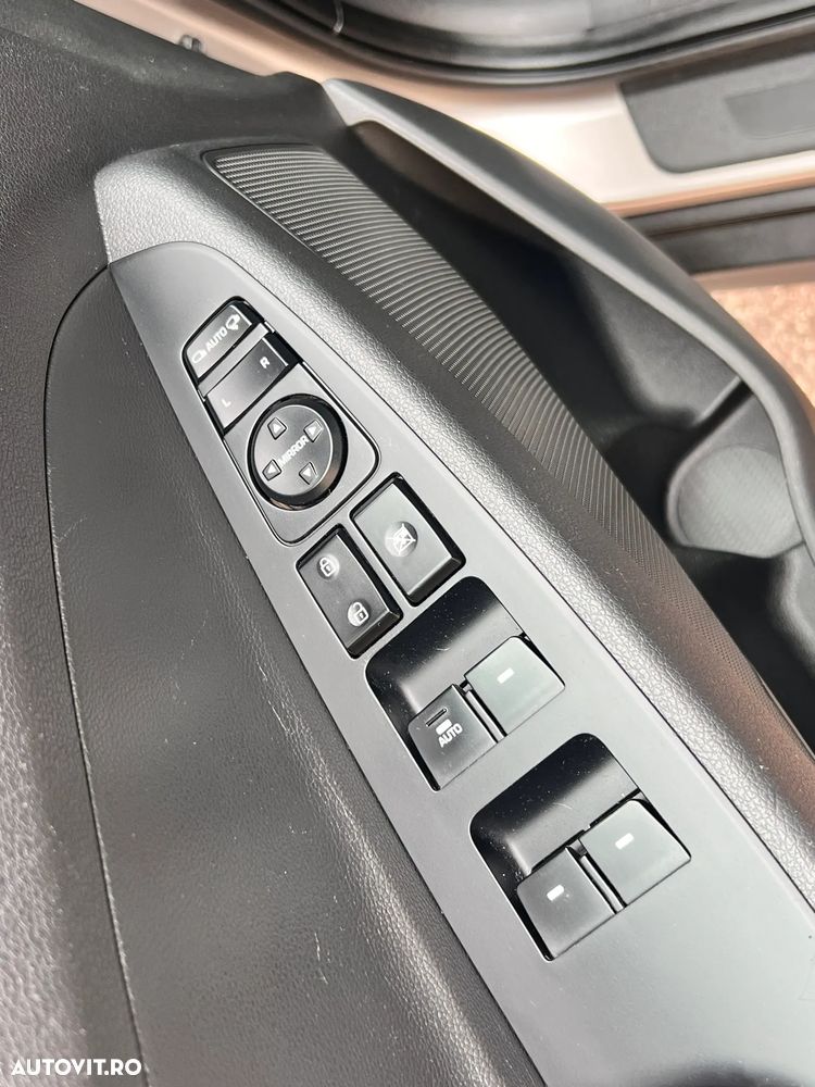 Hyundai Tucson blue 1.7 CRDi 2WD Style - 19