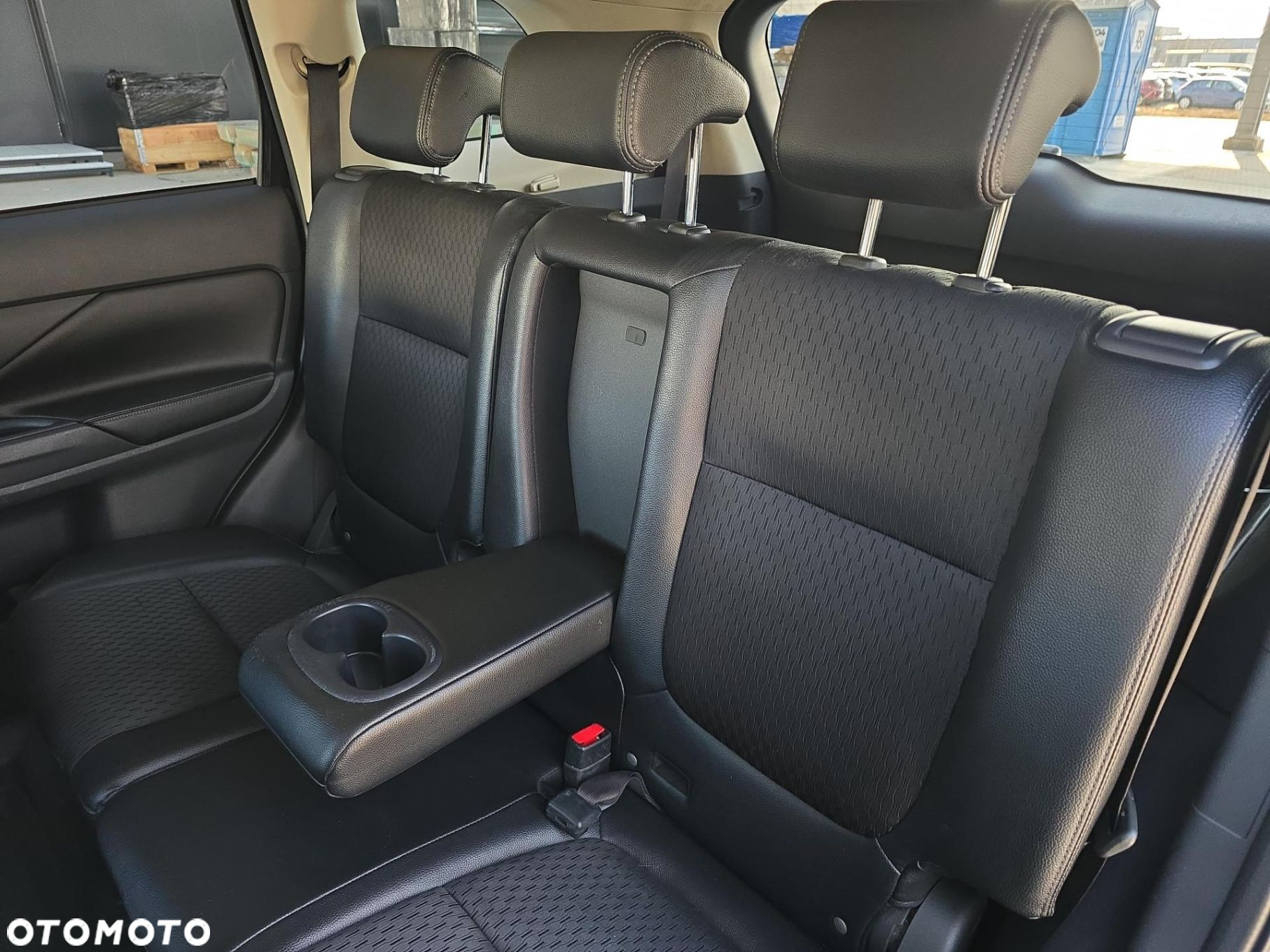Mitsubishi Outlander 2.2 DID Intense - 11