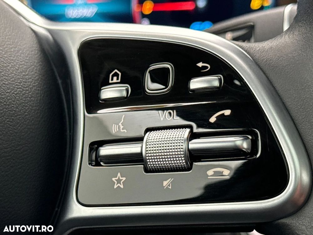 Mercedes-Benz GLC 300 e 4MATIC - 26