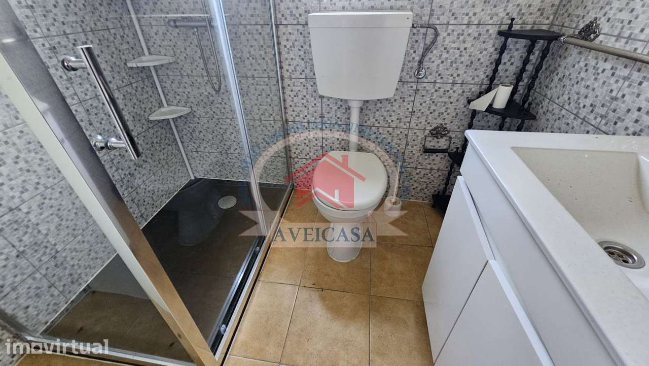MORADIA TERREA USADA - Grande imagem: 4/14