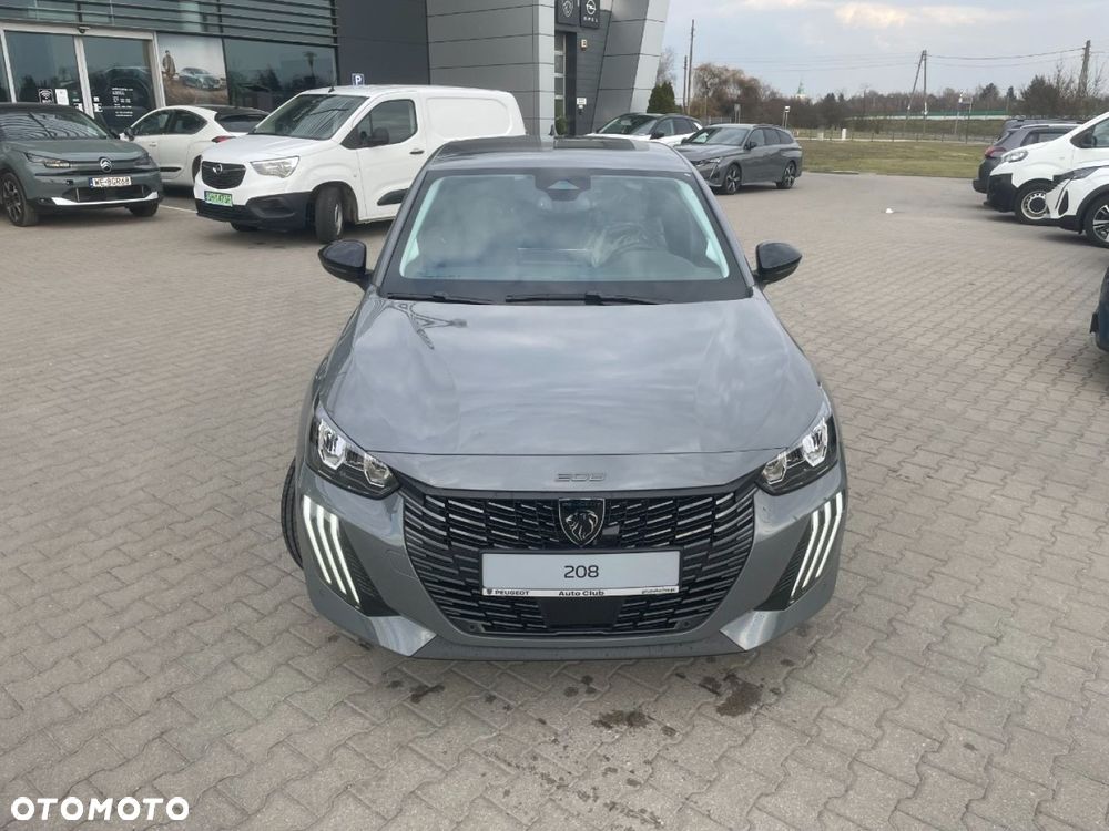 Peugeot 208 - 4