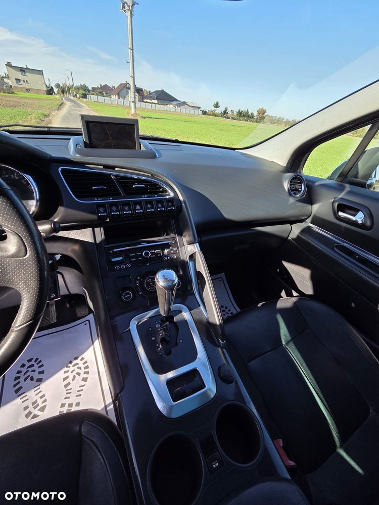 Peugeot 3008 HDi 160 Automatik Allure - 31
