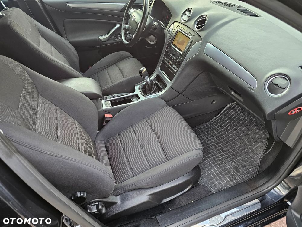 Ford Mondeo 2.0 TDCi Titanium - 11