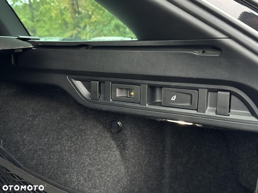 Skoda Octavia 2.0 TSI RS DSG - 35