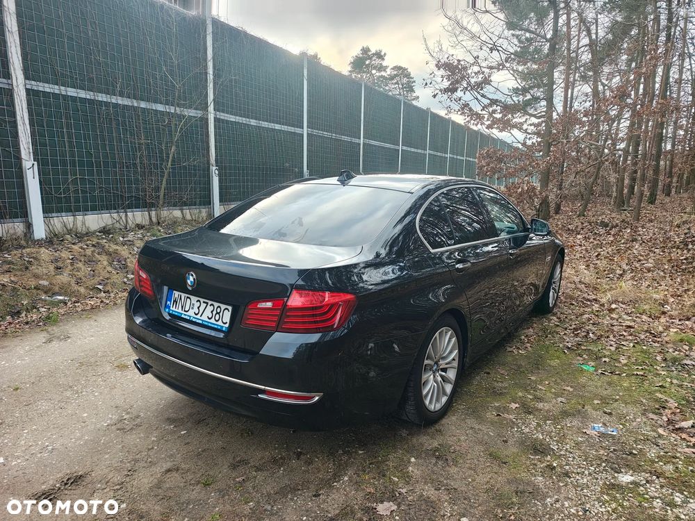 BMW Seria 5 520d xDrive - 3