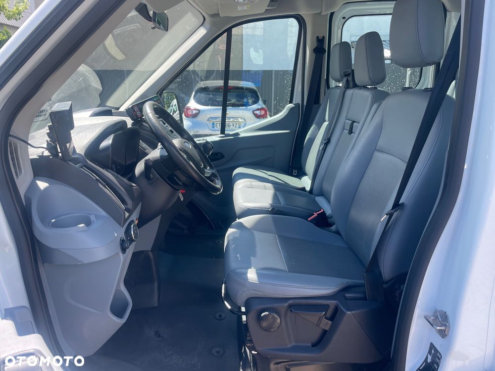 Ford Transit - 24