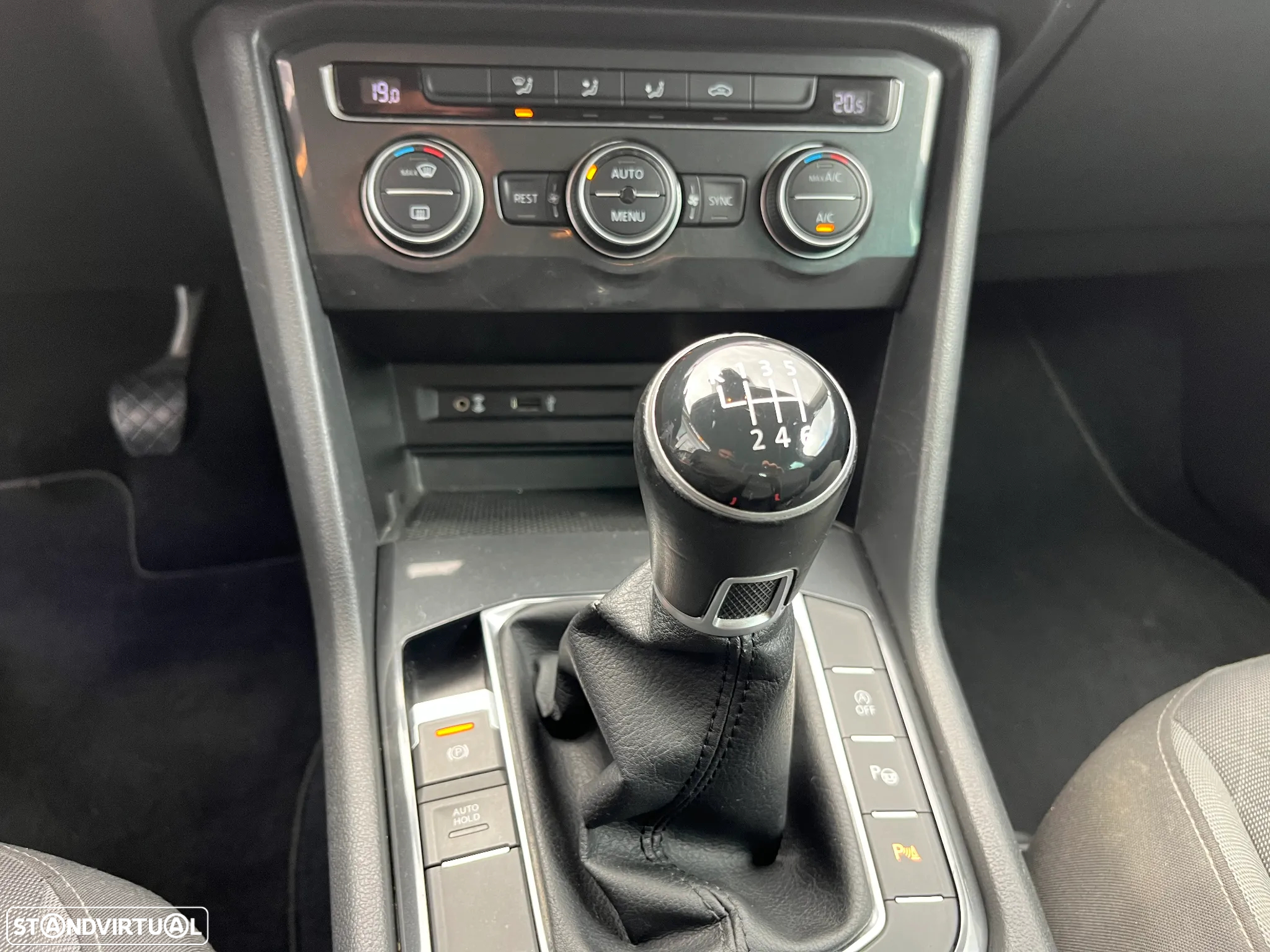 VW Tiguan 1.6 TDI Confortline - 41