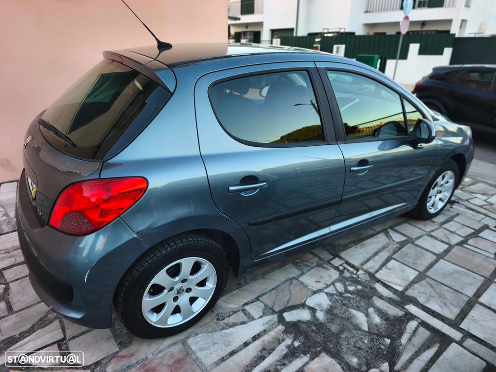 Peugeot 207 1.4 HDi Premium - 27