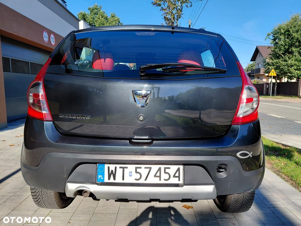 Dacia Sandero Stepway 1.6 - 6