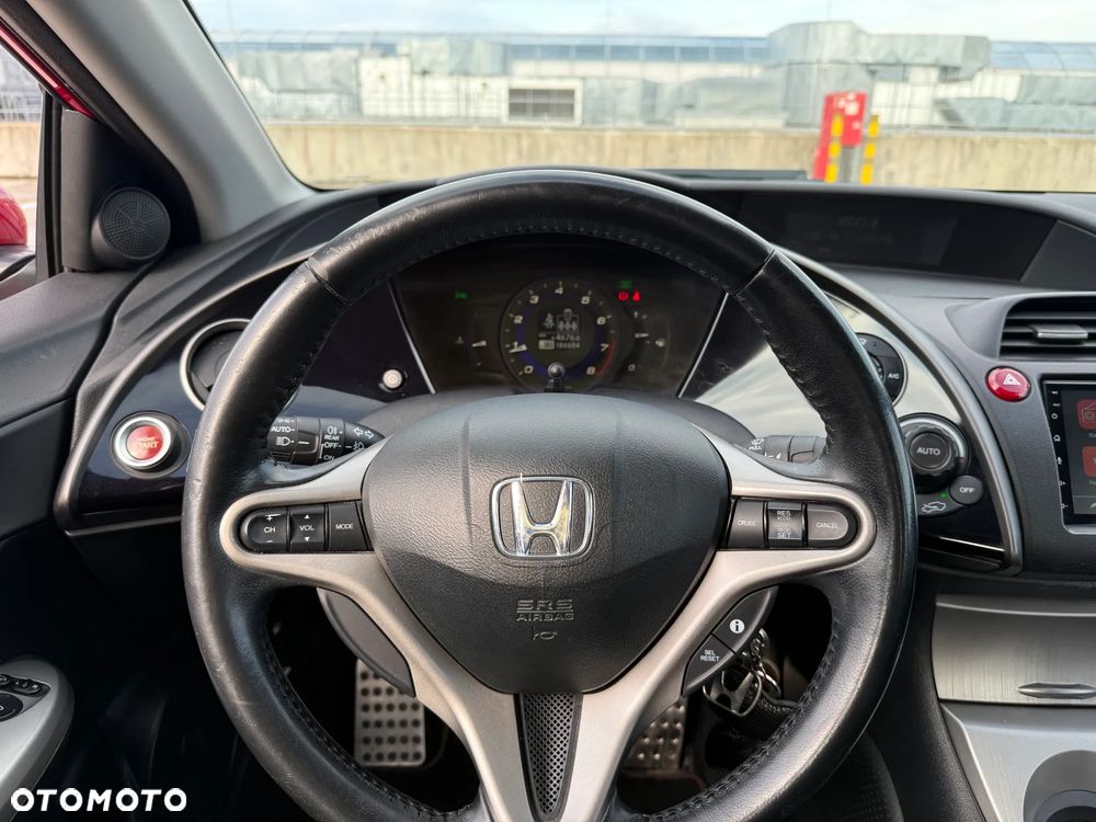 Honda Civic 1.8 Sport - 17