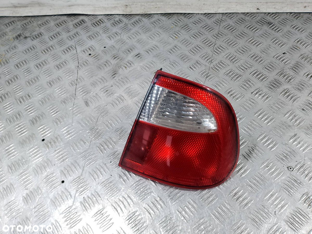 LAMPA TYLNA PRAWA SEAT CORDOBA I SEDAN - 5