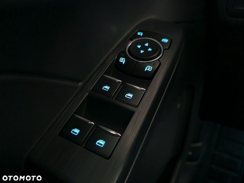 Ford Kuga - 39