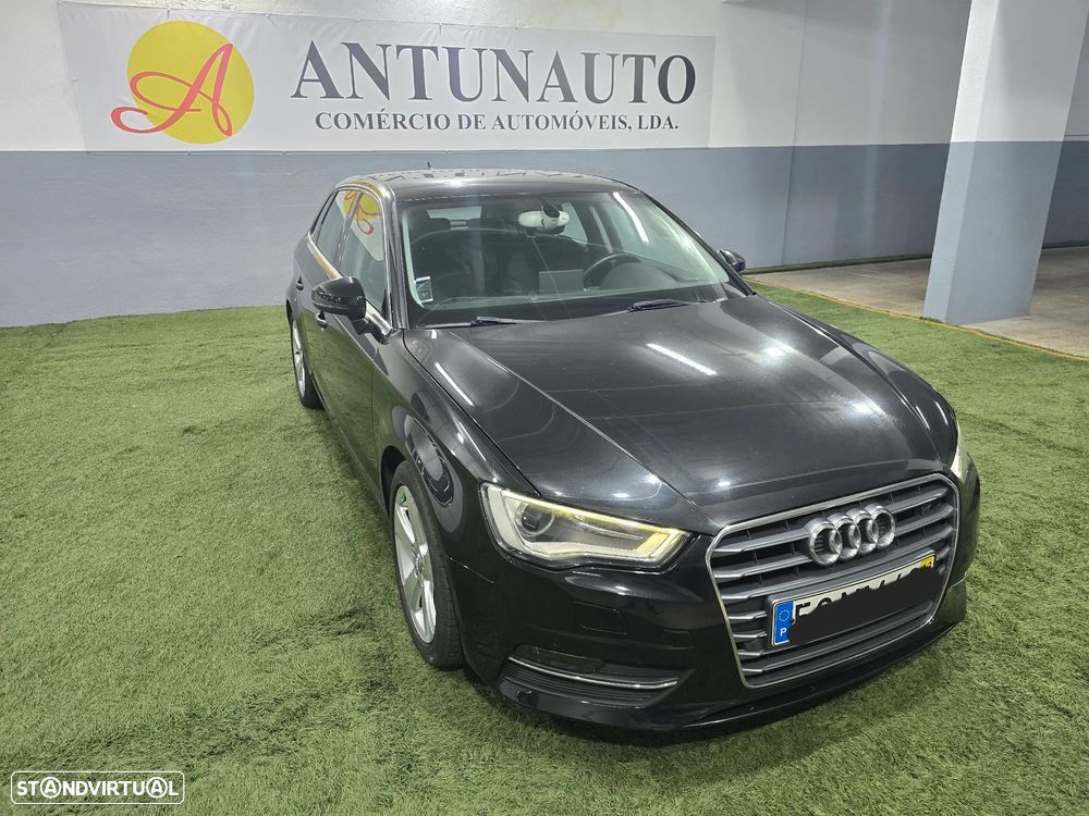 Audi A3 Sportback 2.0 TDI B.Line Attraction - 3