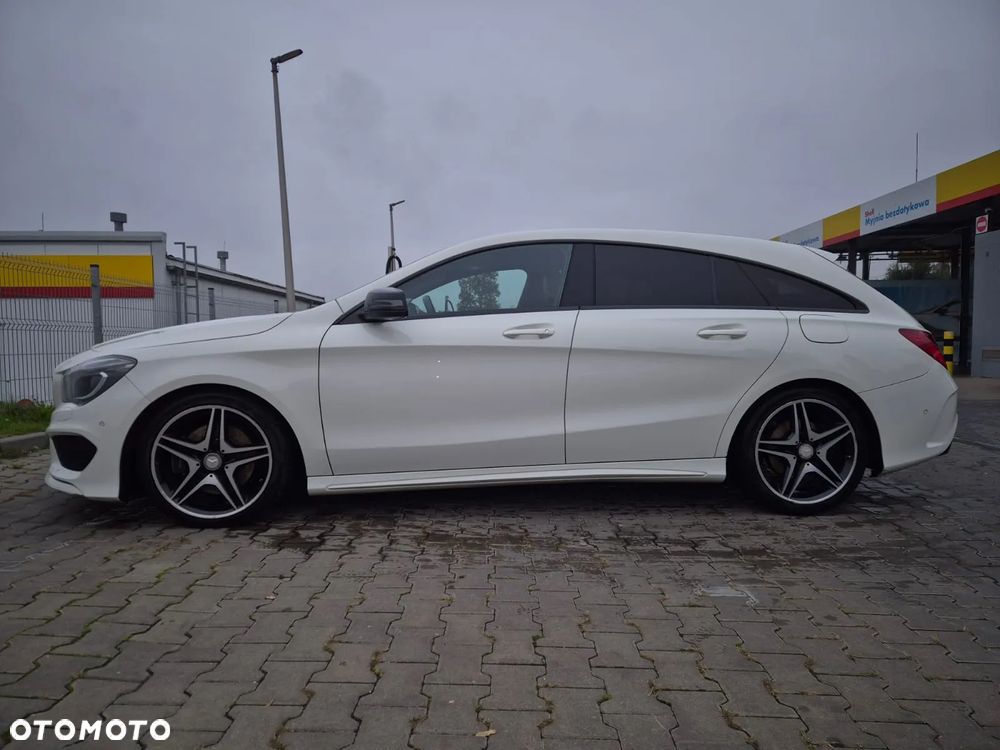 Mercedes-Benz CLA 250 4-Matic AMG Line - 4