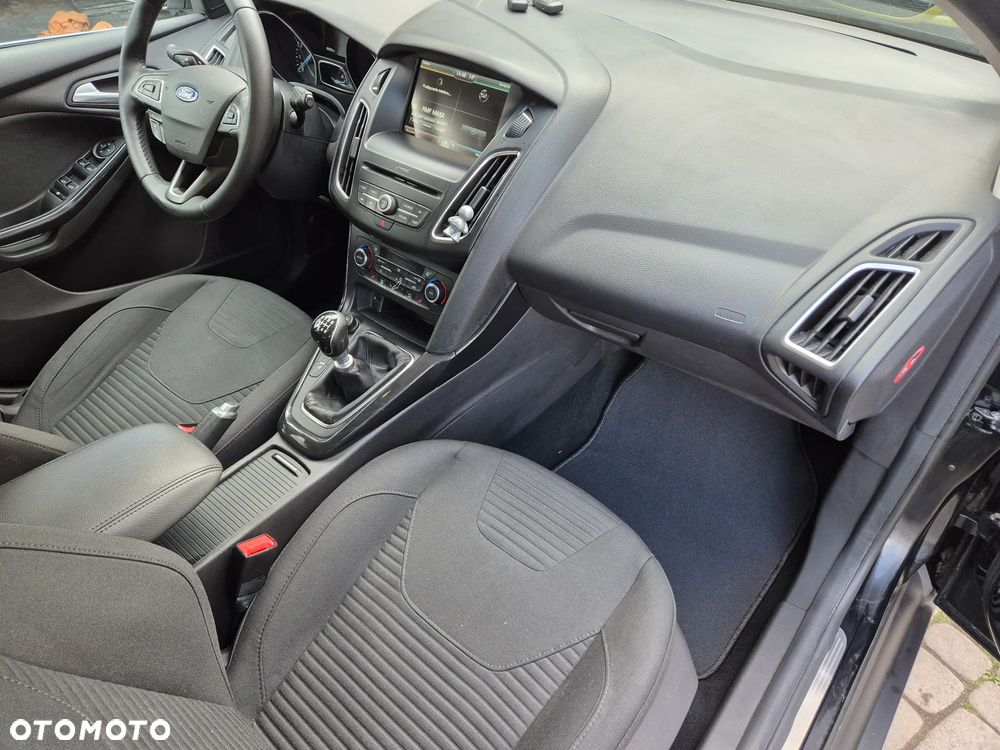 Ford Focus 1.0 EcoBoost Titanium ASS - 15