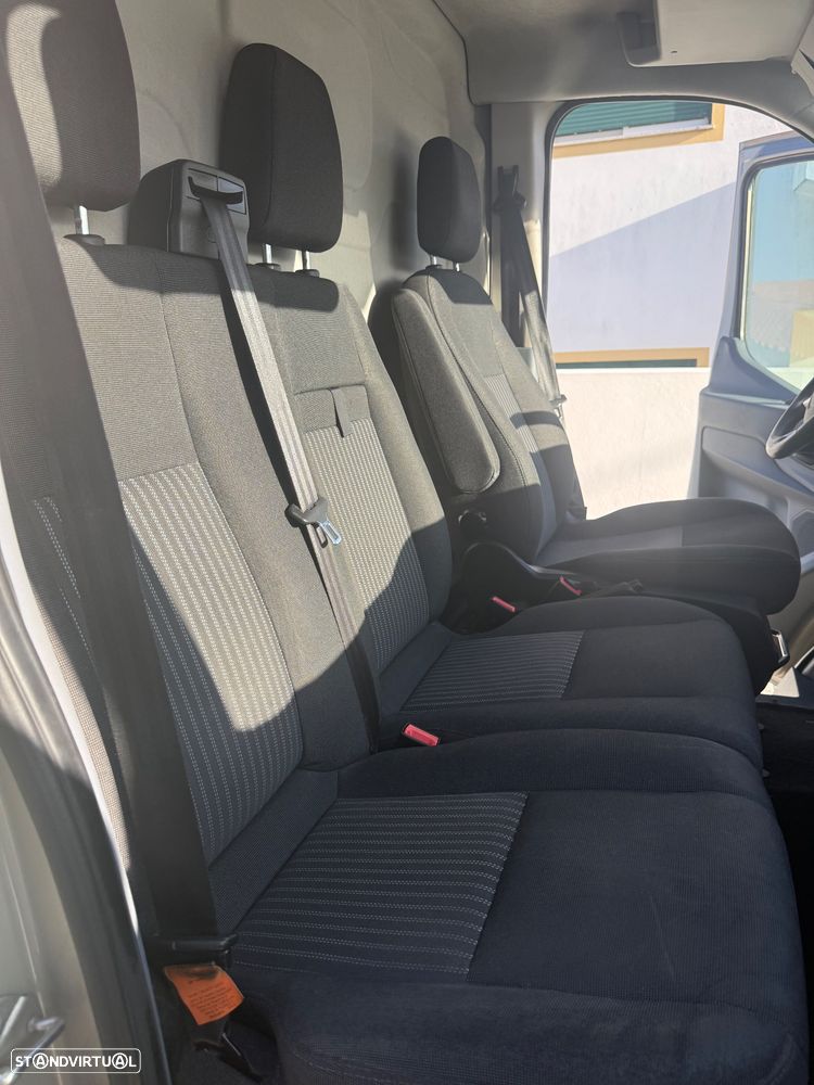 Ford transit - 13