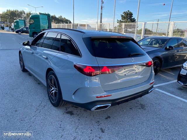 Mercedes-Benz E 300 ver-de - 4