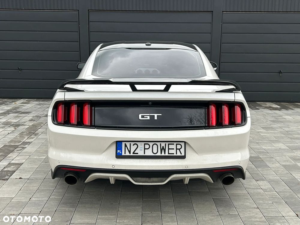 Ford Mustang 5.0 V8 GT - 5