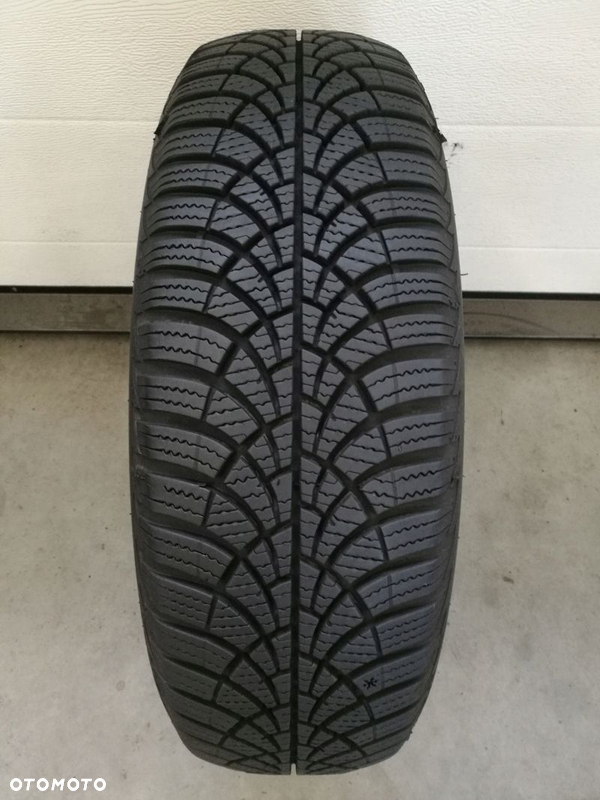 Opona zimowa 175/65 R 15 Goodyear UltraGrip 9