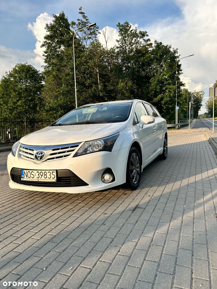 Toyota Avensis - 2