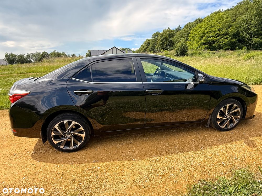 Toyota Corolla 1.6 50th Anniversary MS - 5
