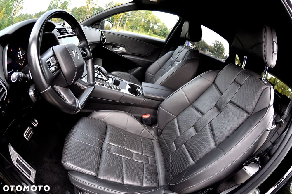 DS Automobiles DS 7 Crossback - 16