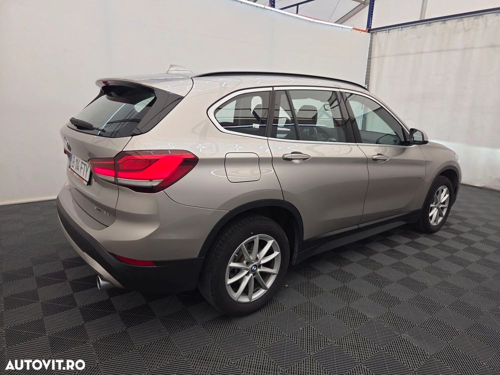 BMW X1 sDrive18d AT - 3