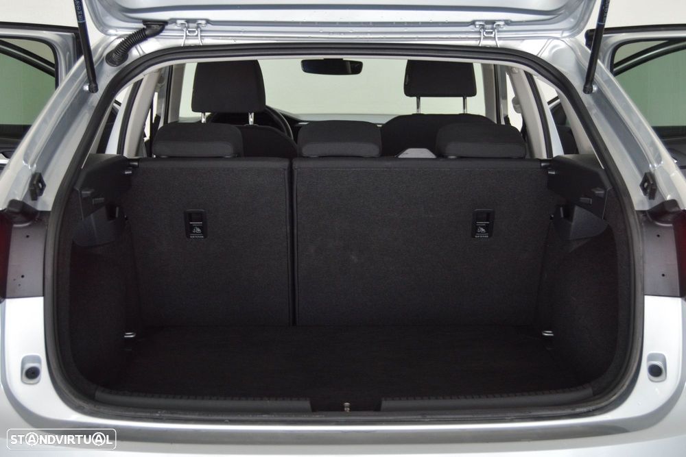 VW Taigo 1.0 TSI Urban DSG - 14