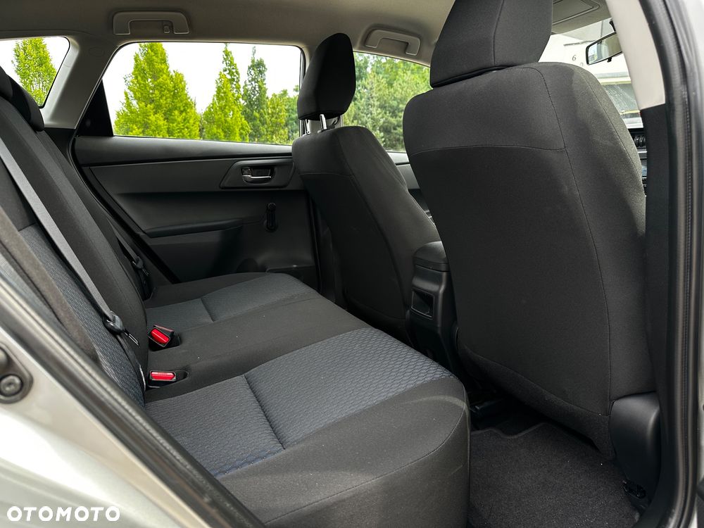 Toyota Auris 1.33 VVT-i Life Comfort - 27