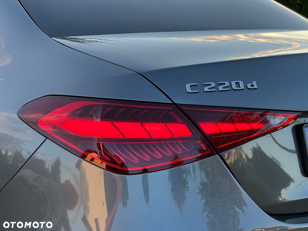 Mercedes-Benz Klasa C 220 d mHEV Avantgarde - 39