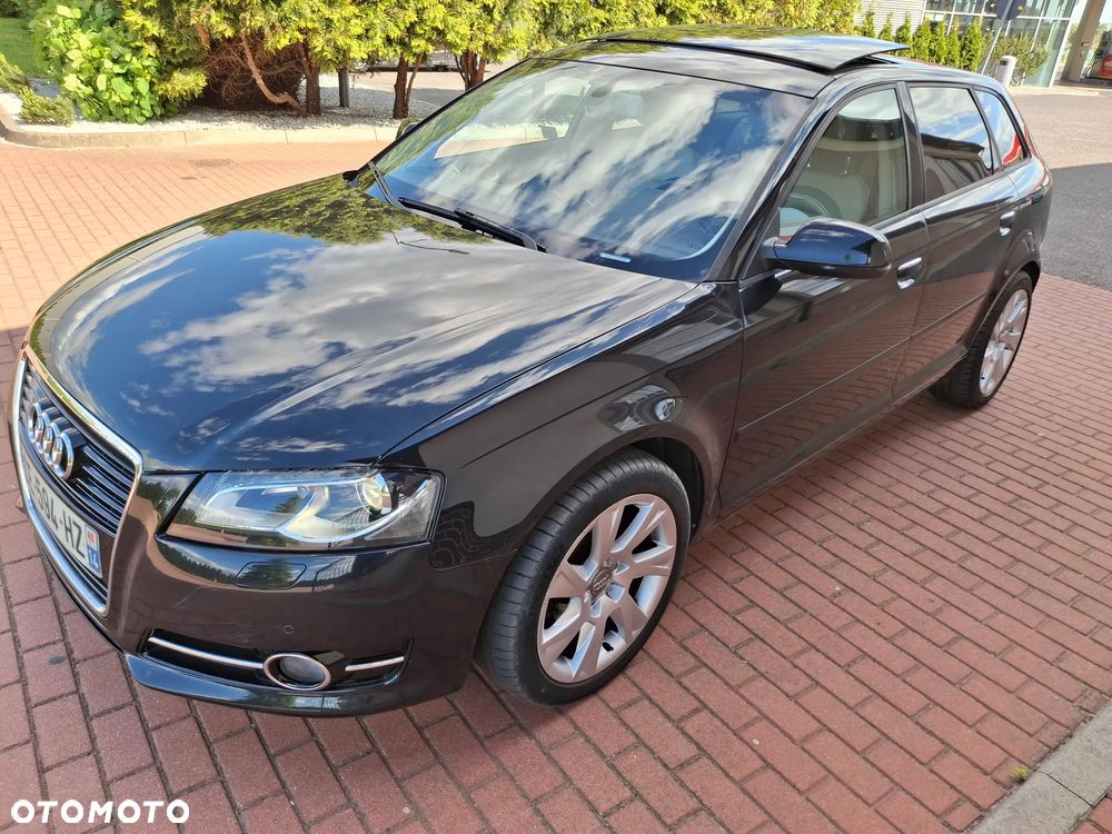 Audi A3 Sportback - 1