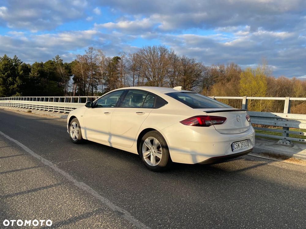 Opel Insignia 1.5 T Elite S&S - 4