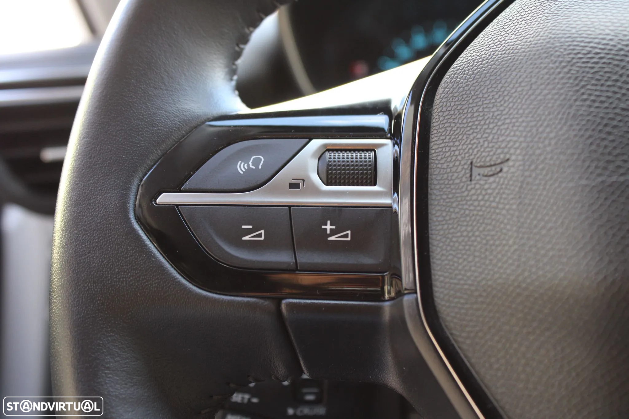 Peugeot e-208 50 kWh Active Pack - 14