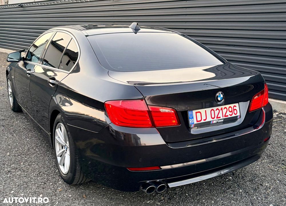 BMW Seria 5 520d Aut. - 12