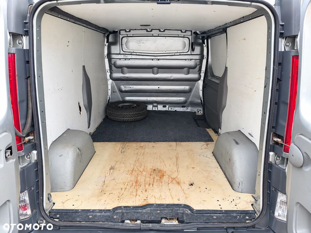 Opel Vivaro - 21
