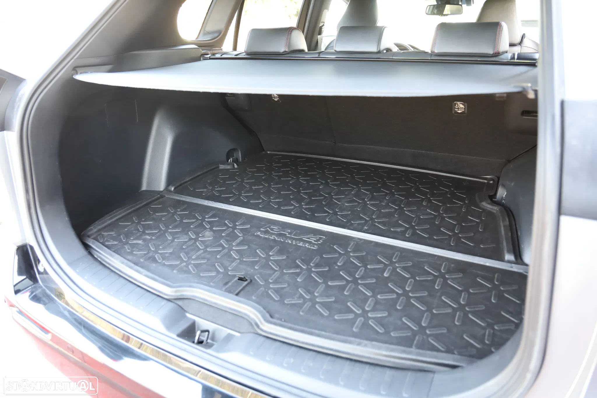 Toyota RAV4 2.5 HDF Exclusive +P.Luxury AWD-i - 13