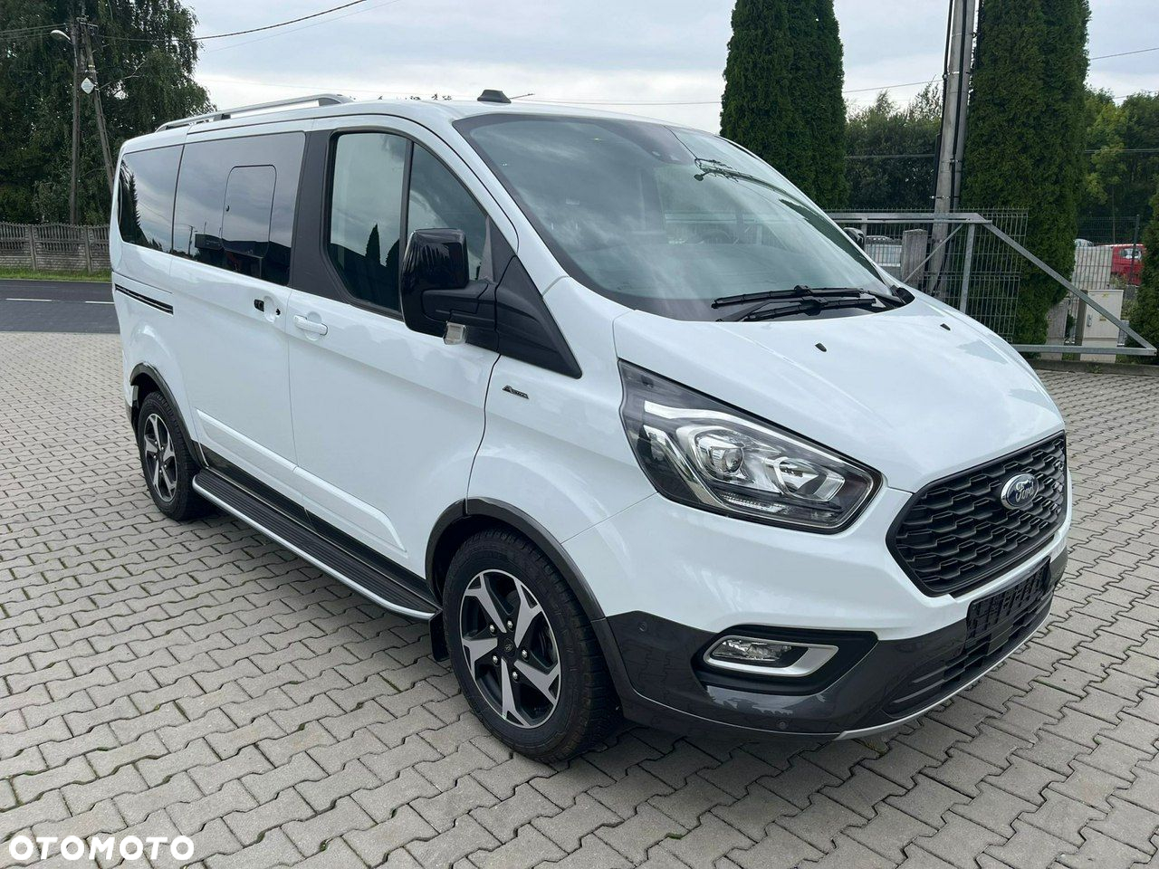 Ford Tourneo Custom - 6