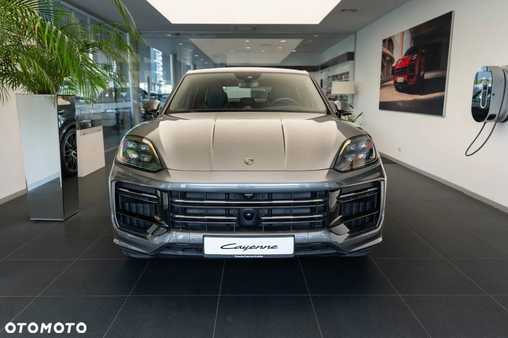 Porsche Cayenne - 8