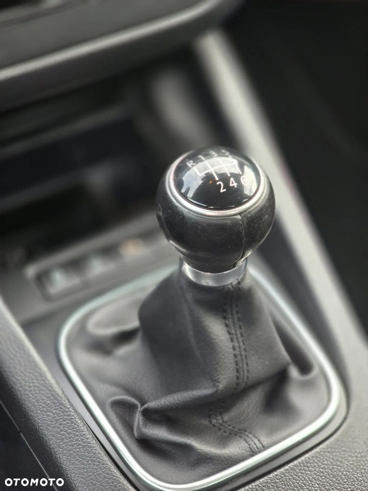 Volkswagen Jetta 1.4 TSI Comfortline - 12