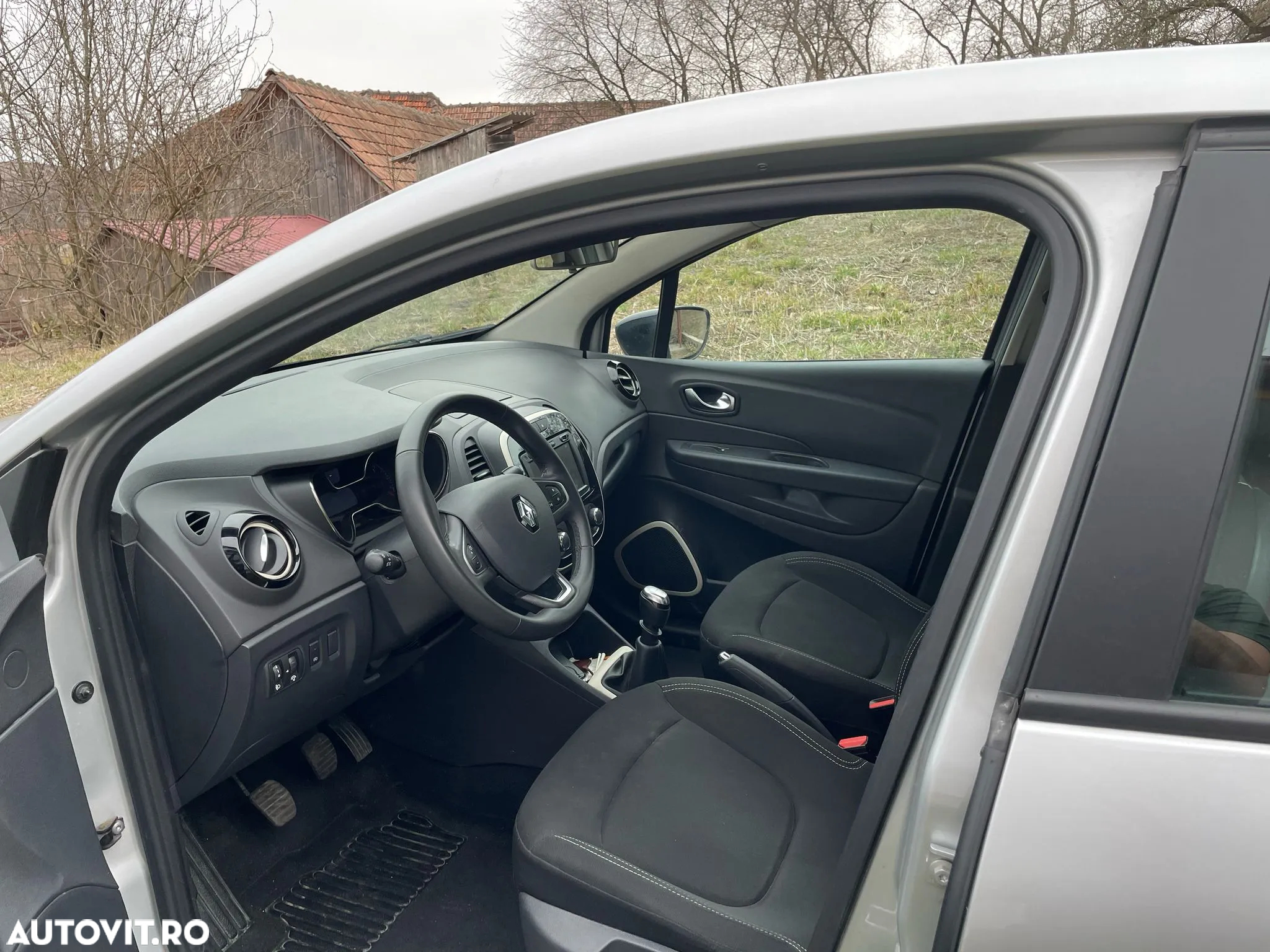 Renault Captur - 4